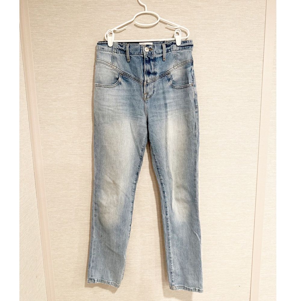 Frame V Yoke straight leg jeans in Bianca - Picture 4 of 5